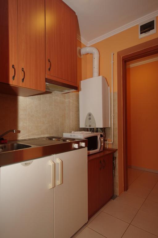 Várárok Apartman Gyula Esterno foto